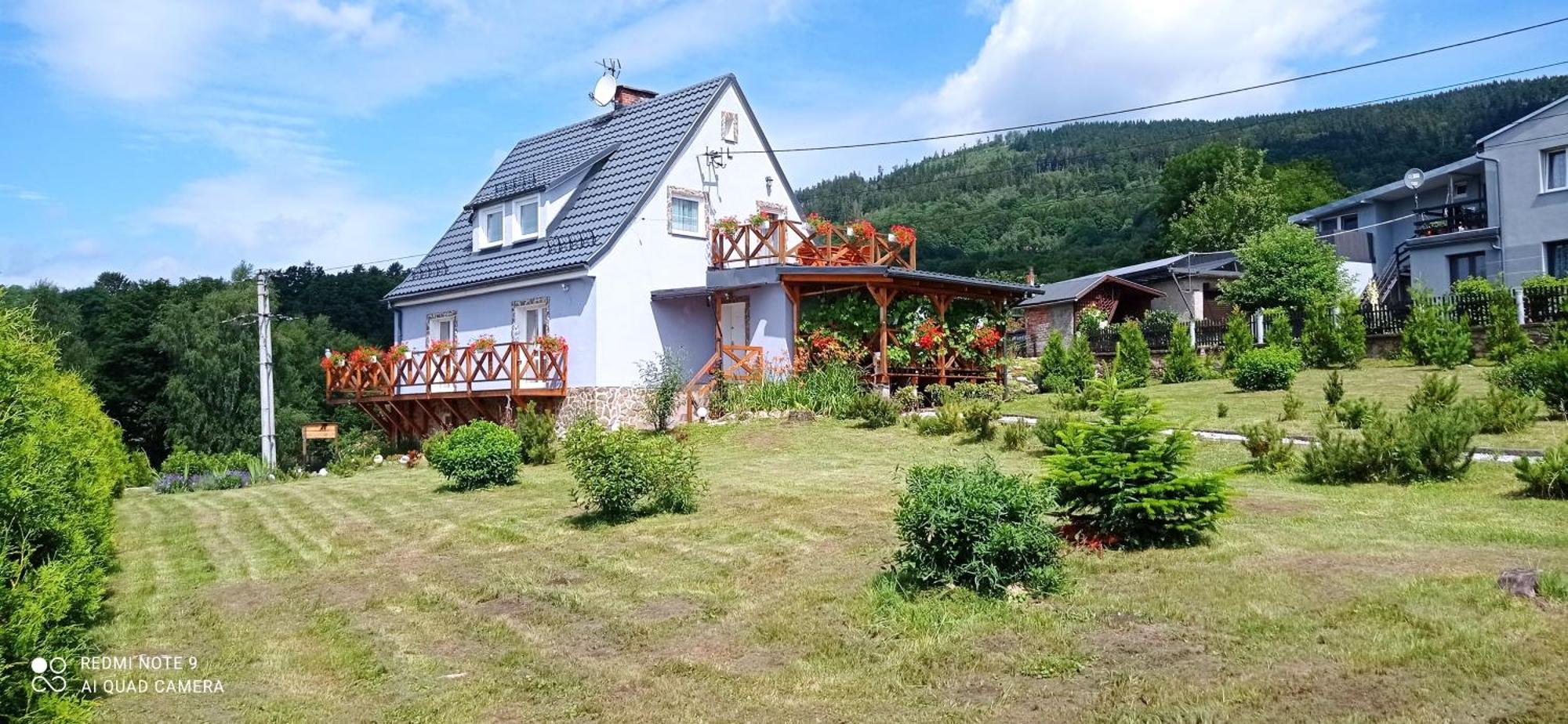 Villa Sowi Dom - Jugów Esterno foto